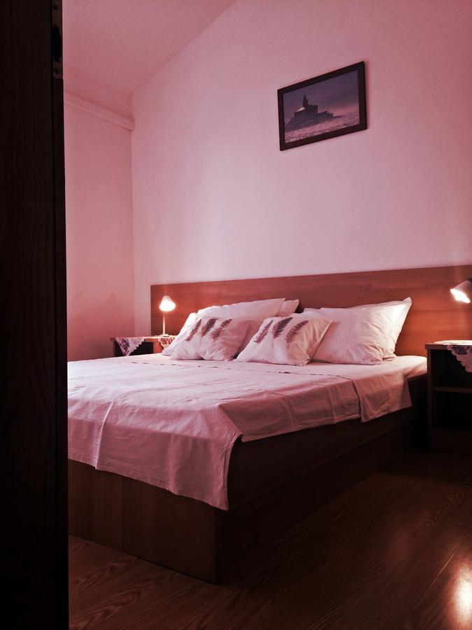 Apartments Eugen Pedisic Turanj Luaran gambar