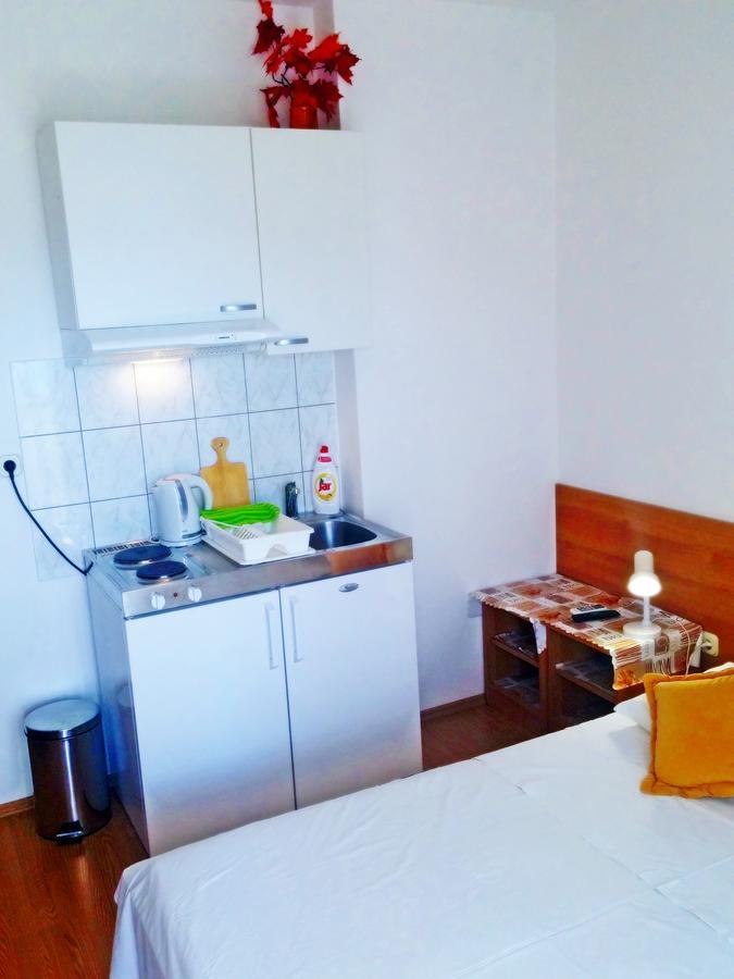 Apartments Eugen Pedisic Turanj Luaran gambar