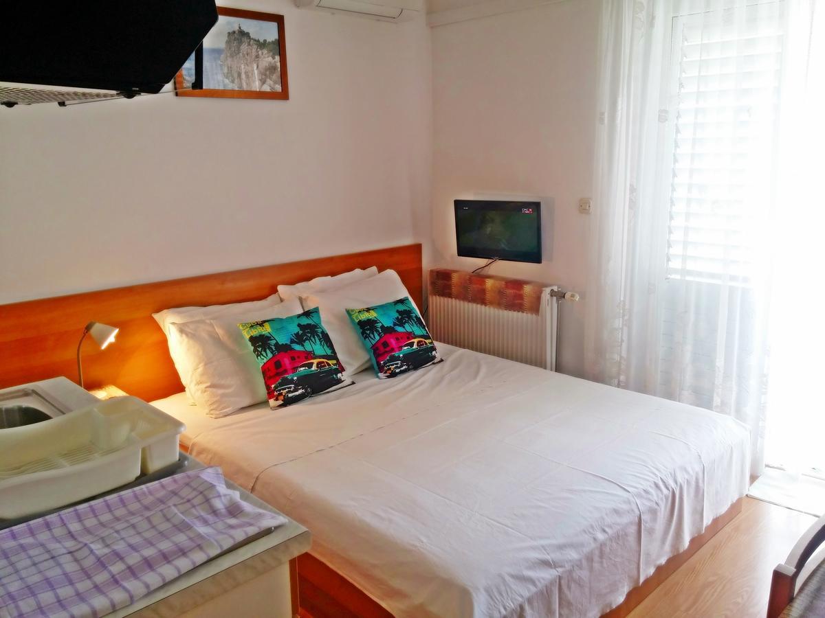 Apartments Eugen Pedisic Turanj Luaran gambar